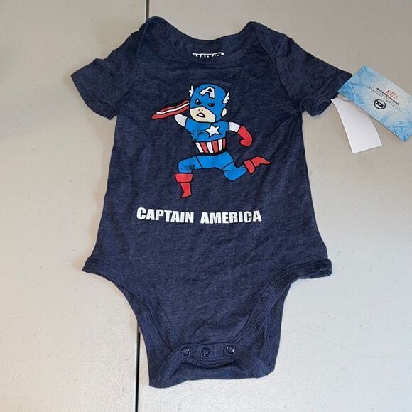Nwt 18m captain America onesie - Picture 1 of 2